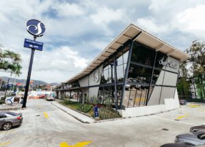 San Martín fortalece su expansión con una nueva tienda sobre la calzada Roosevelt