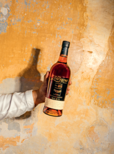 Ron Zacapa celebra su legado con una obra editorial que celebra la cultura guatemalteca