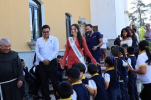 MISS UNIVERSO VISITA EL HOGAR VIRGEN DEL SOCORRO, DE OBRAS SOCIALES DEL SANTO HERMANO PEDRO