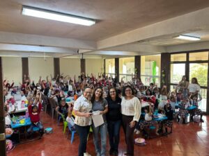 ÚNICAS impulsa la educación escolar en niñas guatemaltecas mediante su cena benéfica «Brillando Juntos»